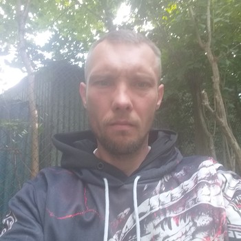 Ogłoszenie jezyk1987 na portalu randkowym