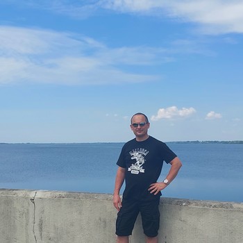 Ogłoszenie musialabys-zamieszkac-ze-mna-w-niemczech na portalu randkowym